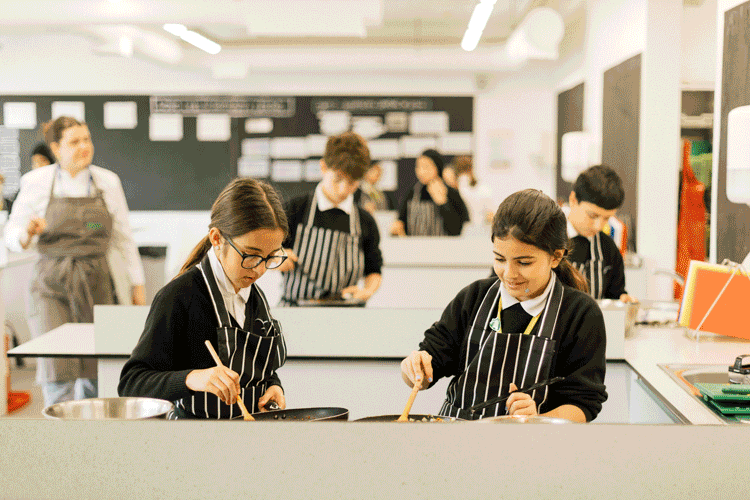 Year-7-Cooking-curriculum-photos.gif